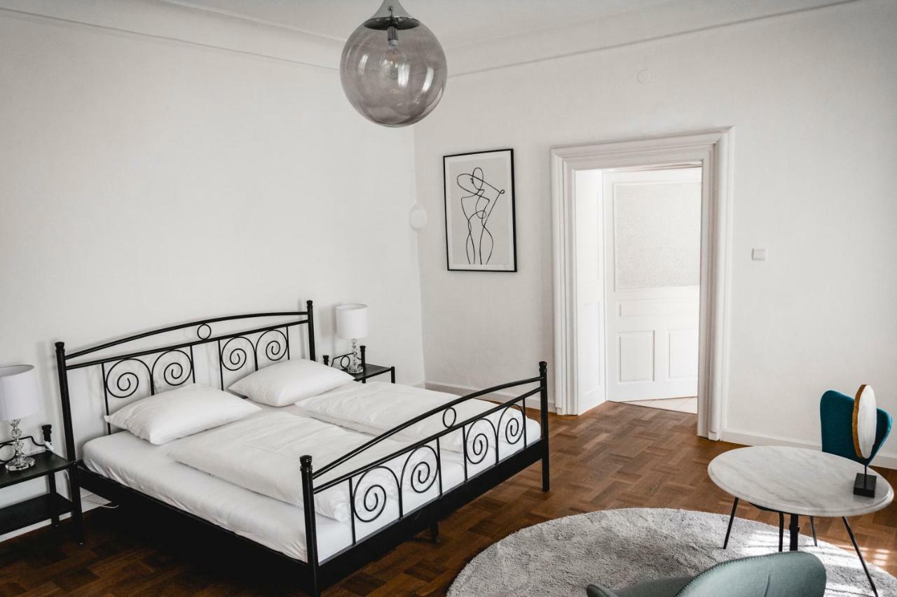 Das Gaestehaus Guest house *